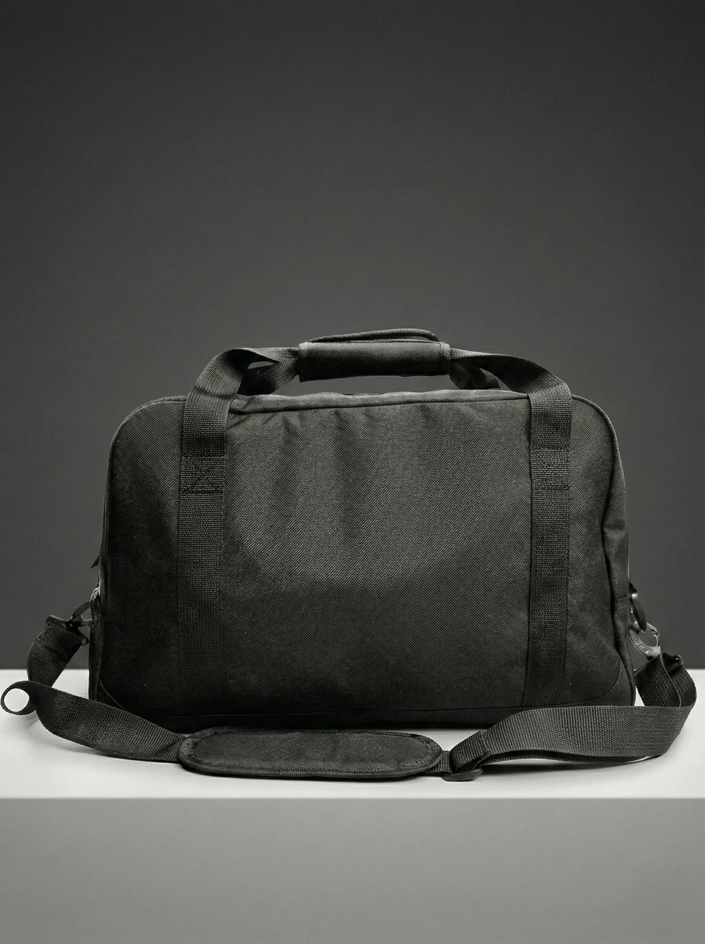EQ1 Core Endurance Duffel — Stealth Black